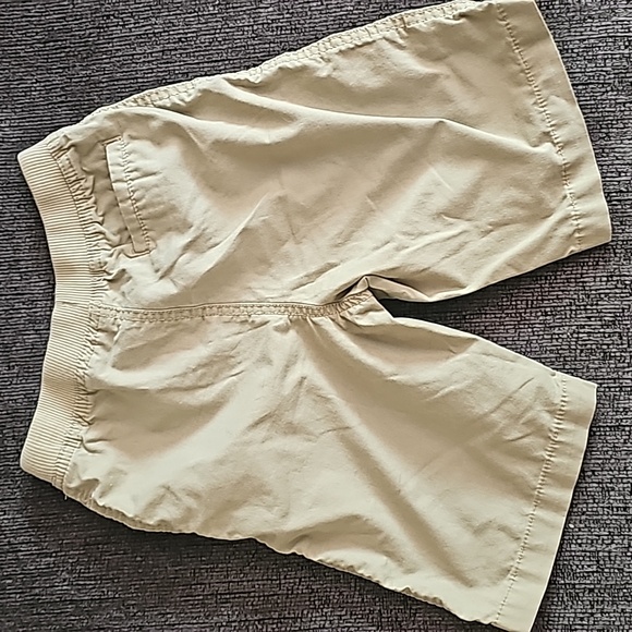 Boys Khaki Shorts NWOT - Picture 3 of 3